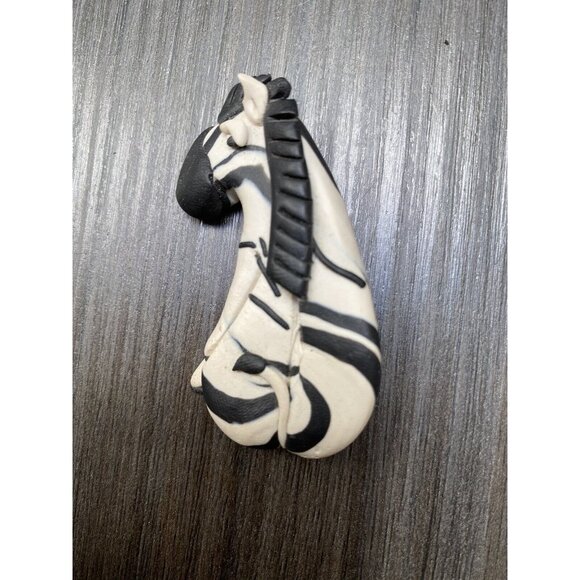 Vtg Artisan Polymer Clay Zebra Brooch Pin Eeyore Donkey - Picture 5 of 5